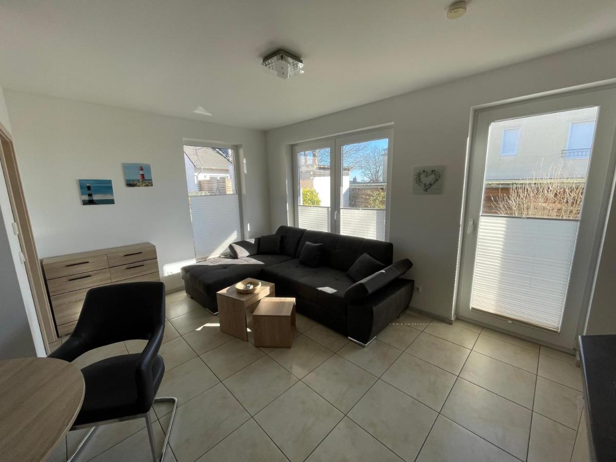 Villa Sara Wohnung Buskam Mit Terrasse Goehren  Εξωτερικό φωτογραφία