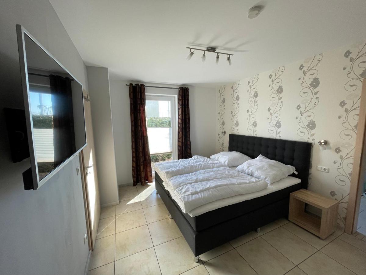 Villa Sara Wohnung Buskam Mit Terrasse Goehren  Εξωτερικό φωτογραφία